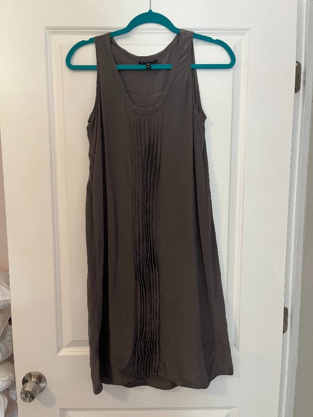 Eileen Fisher XS Gray Pleated Sleeveless Shift Dress 100% Silk